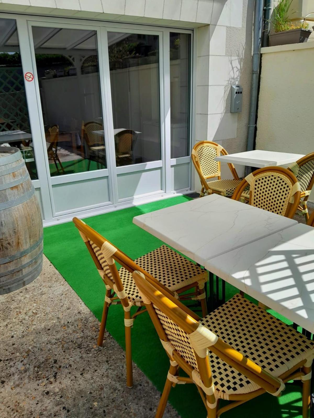 Le Relais De Poste 호텔 Orbigny 외부 사진